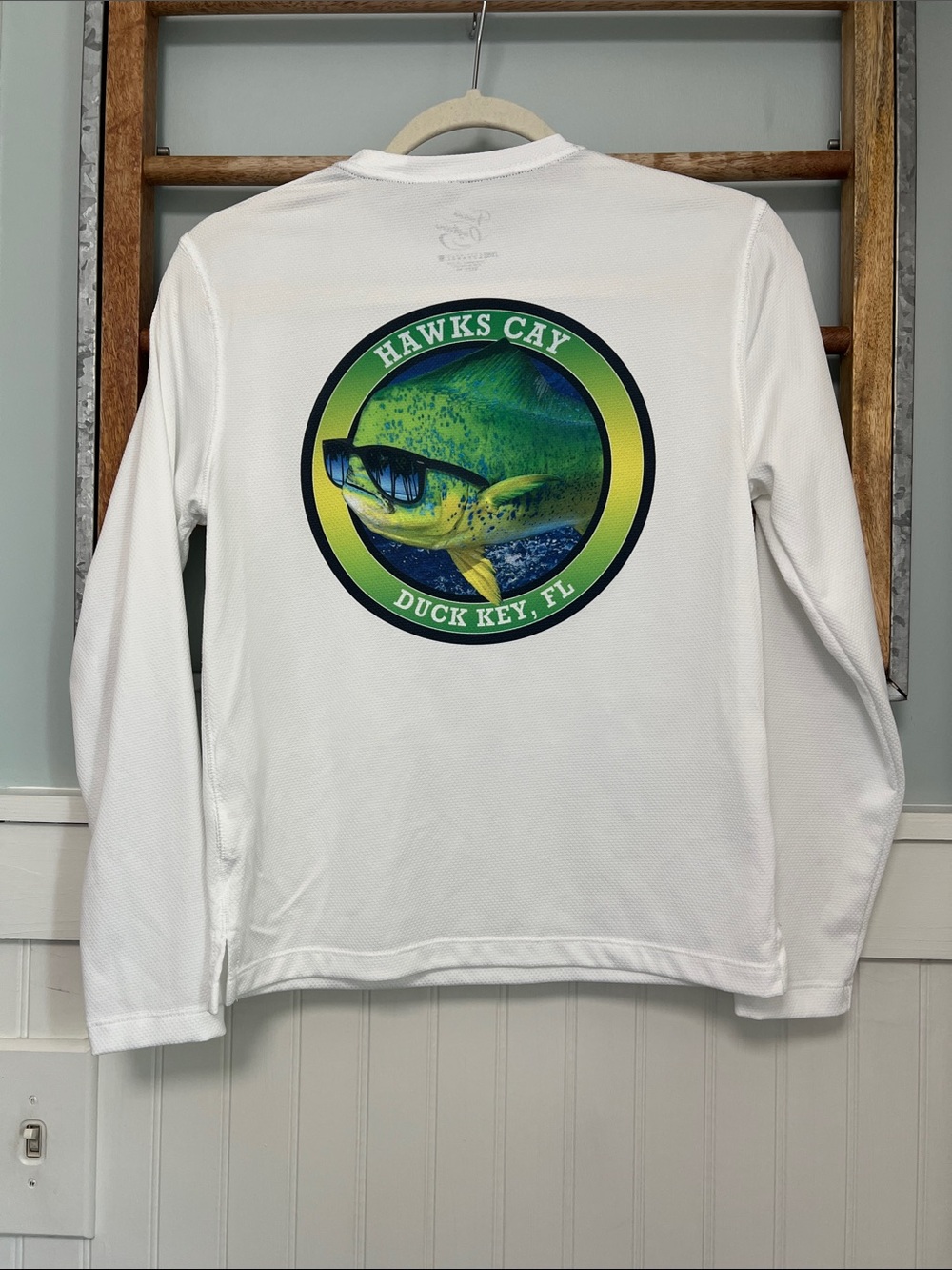 Youth Hawks Cay Resort Duck Key long sleeve performance shirt, white youth small